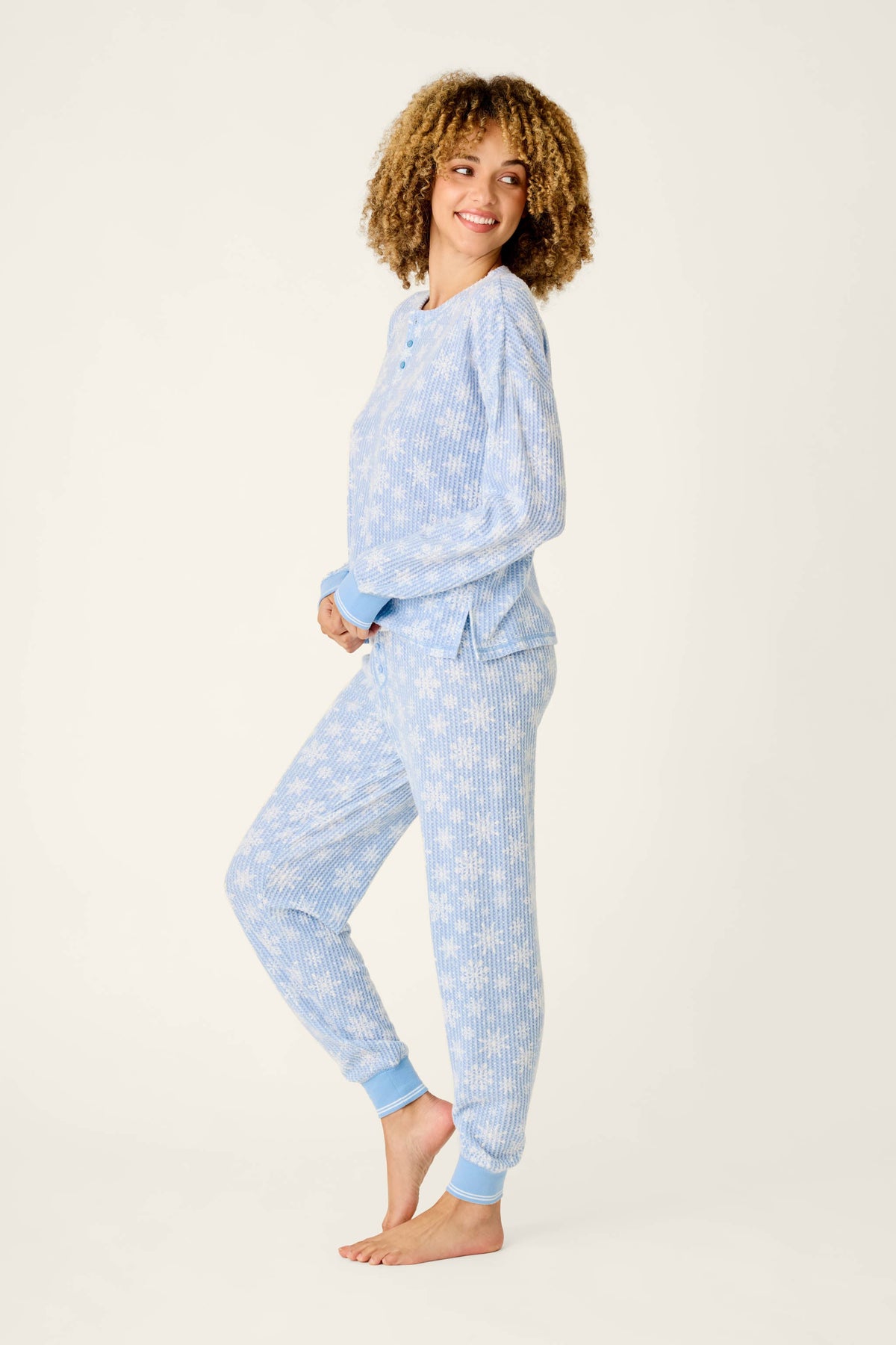 Ski Jammie Classics Snowflake Print Long Sleeve PJ Set