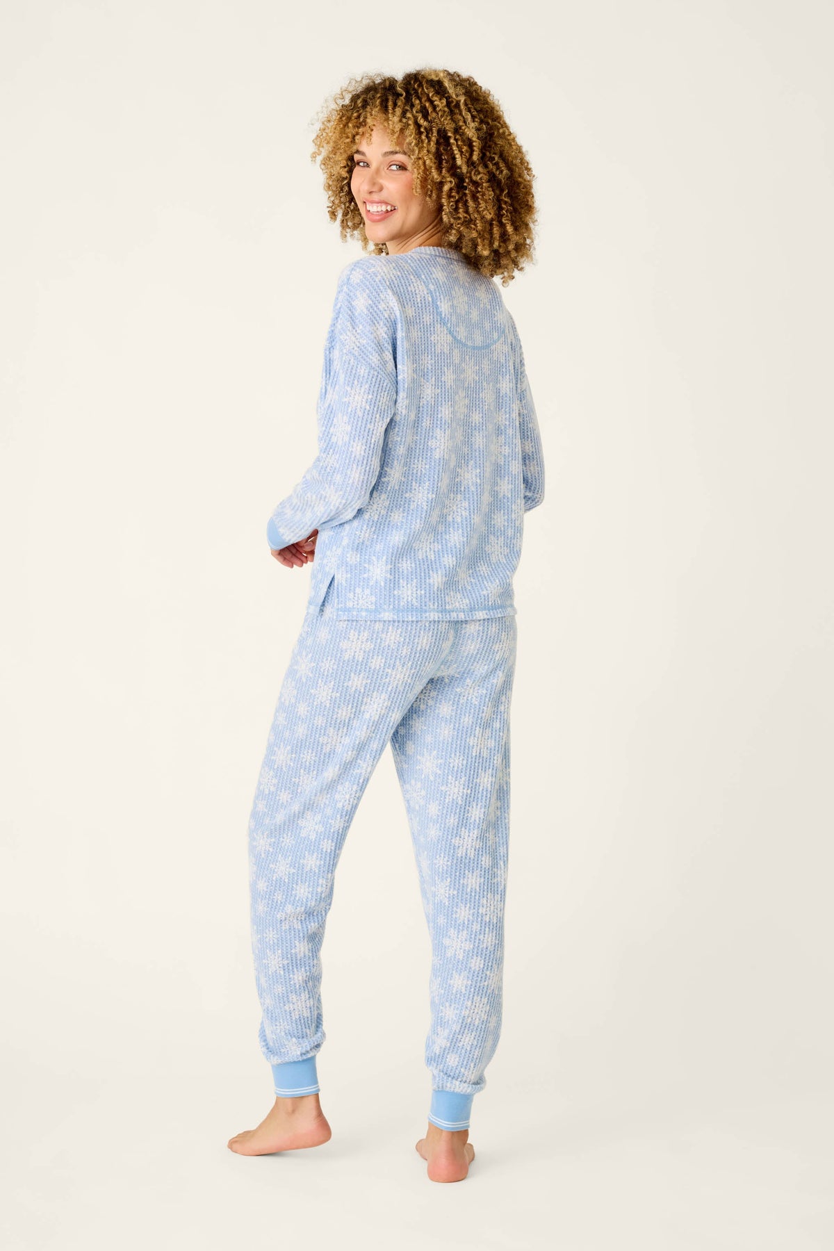 Ski Jammie Classics Snowflake Print Long Sleeve PJ Set